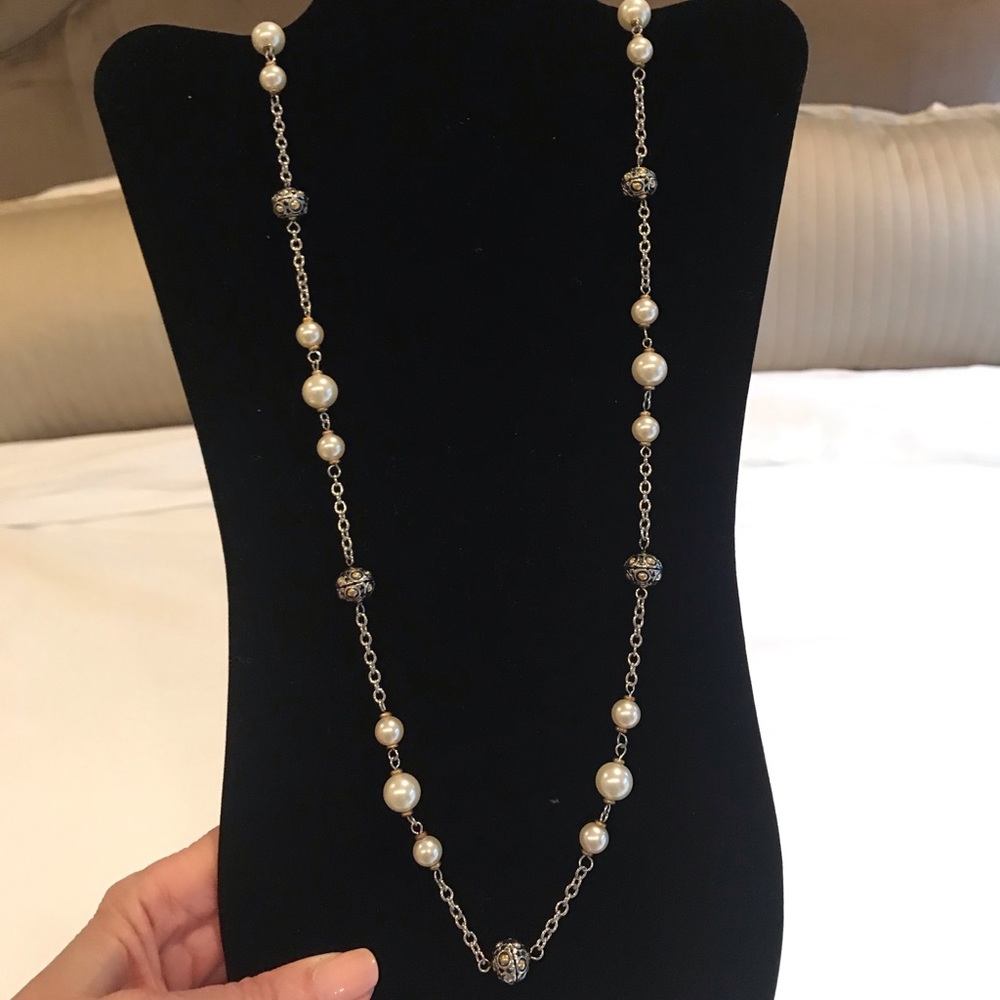 Pearl and silver ball necklace